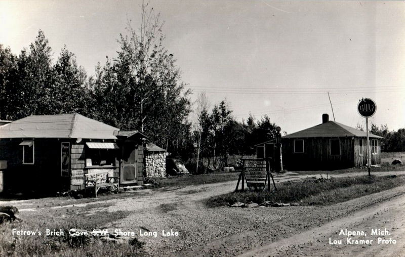 Fetrows Birch Cove Resort and Gulf Station - Old Postcard